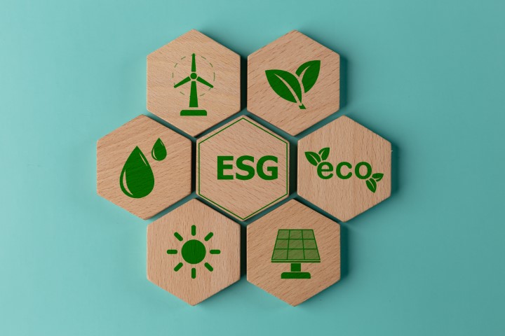 Does ESG Disclosure Affect Agreement Among Rating Agencies?