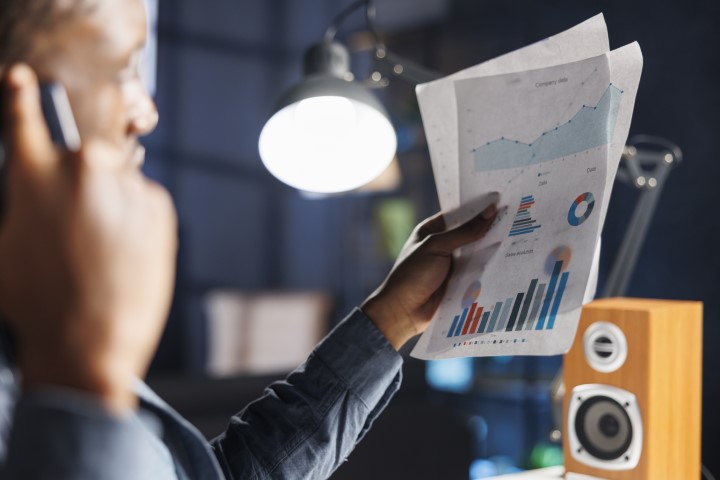 Can Subtle Wording Change an Investor’s Decision?