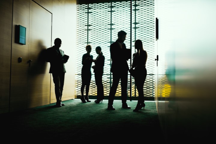 Are Auditors Missing Red Flags by Ignoring Industry Benchmarks?
